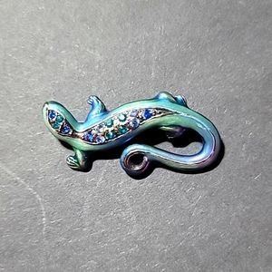Chico's brooch